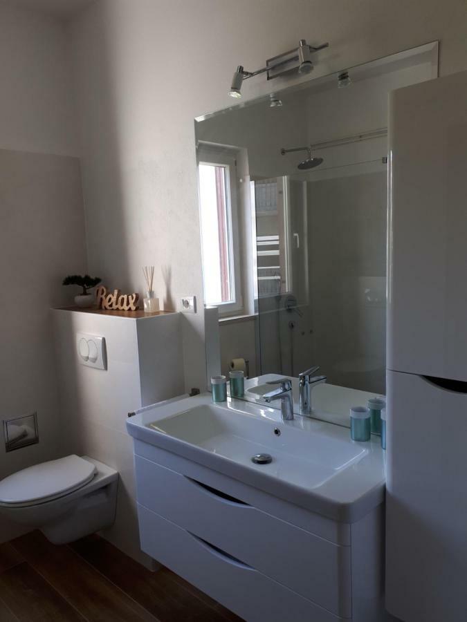 Apartment Lily Podstrana Luaran gambar
